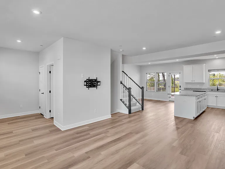 6004 Augusta Ln — Photo 12