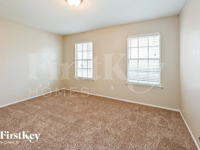 1219 Briarmead Dr — Photo 9