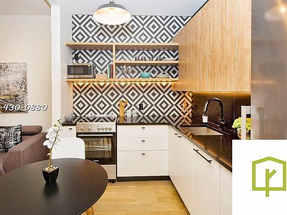 4th image of 961 Willoughby Ave APT 2H
