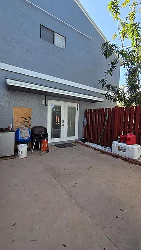 4 Crossings Cir #B Photo 1