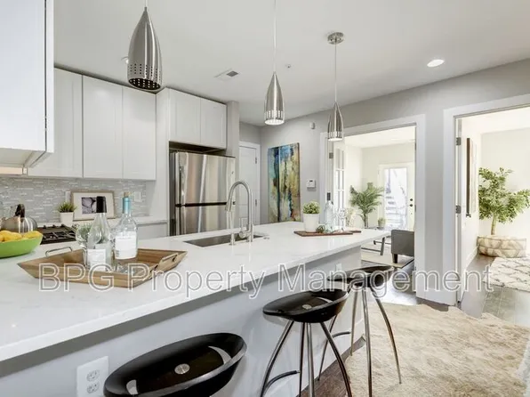 528 Kennedy St NW #402, Washington, DC 20011