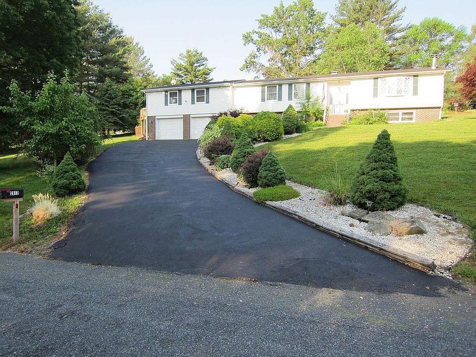 1st image of 2912 Kathleen Dr