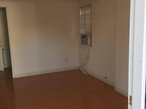 2nd image of 1906 S Santa Anita Ave #D