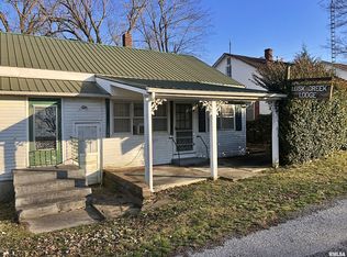 128 N Harrison St, Geneva, IL 60134