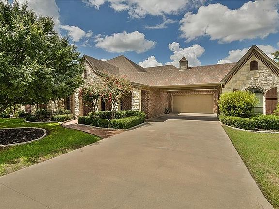 2nd image of 9406 Gleneagles Cir