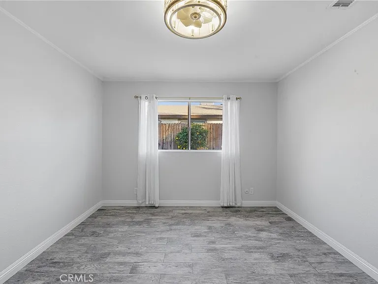 6255 Mitchell Ave — Photo 24