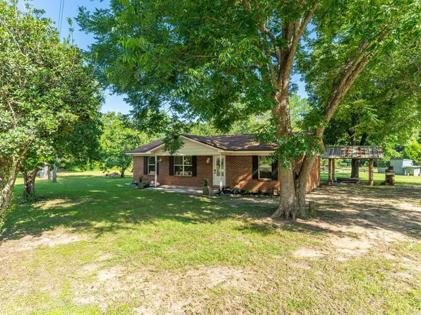 91 North St, Defuniak Springs, FL 32433