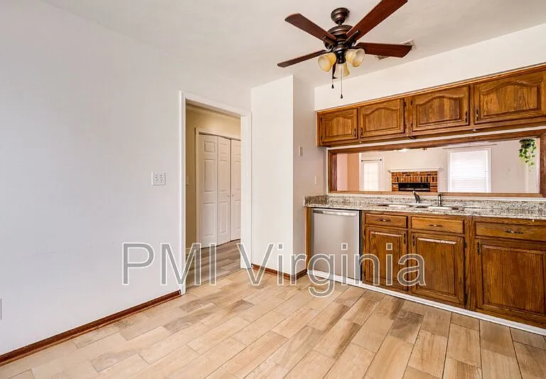 812 Tuition Ct — Photo 8