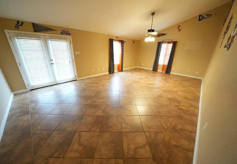 383 Gayle Ave — Photo 21