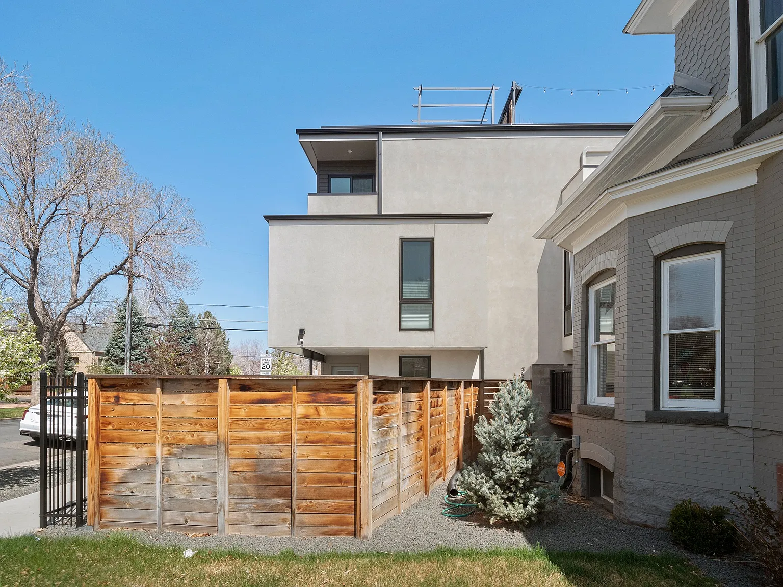 3 bed, 2139 sqft, $6,100 — Photo 2