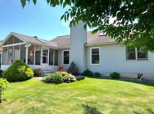 156 Deer Rdg, Getzville, NY 14068