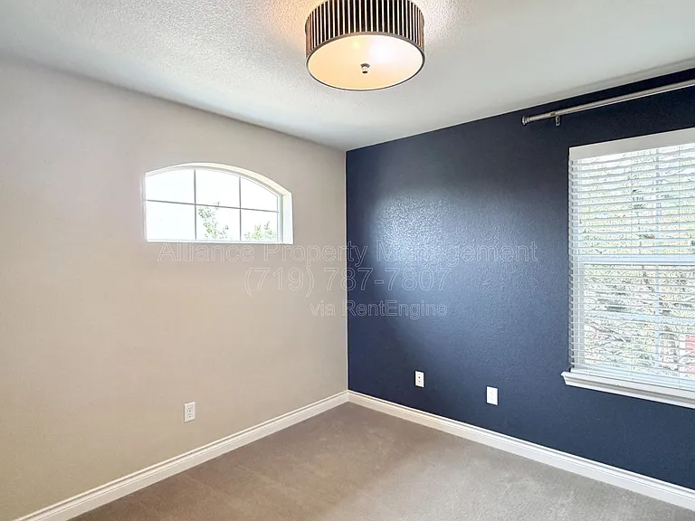 8284 Cypress Wood Dr — Photo 20