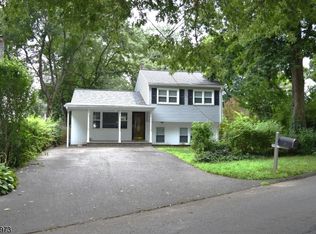 77 Riverside Dr, Denville, NJ 07834
