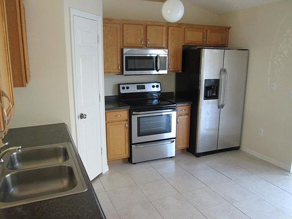 4th image of 8756 105th Ct