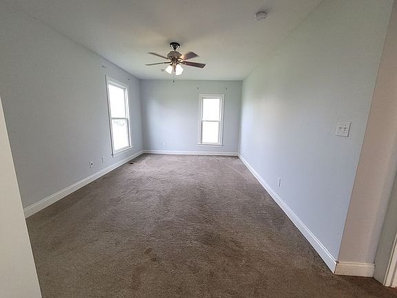 D/S Mstr Bedroom from Bath