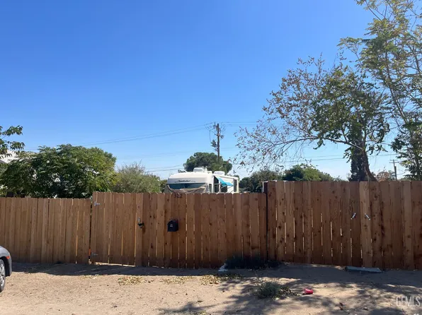 322 Olive Ave, Taft, CA 93268