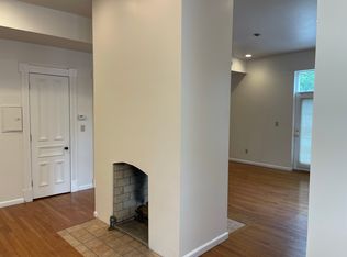 413 S Highland Ave, Pittsburgh, PA
