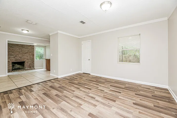 3 bed, 2.0 bath, 1393 sqft, $1,775 — Photo 3