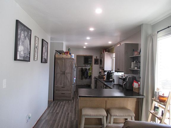 2nd image of 220 Douglas Avenue