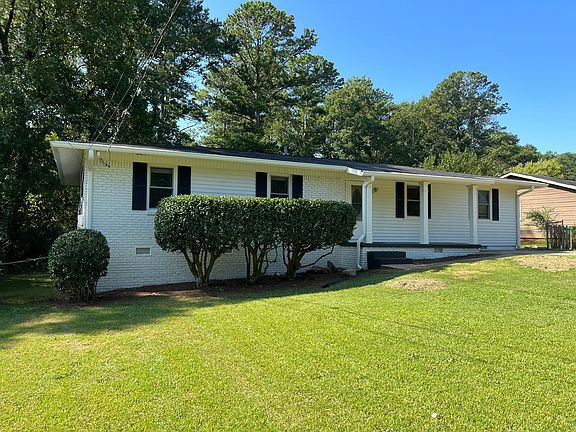 4th image of 638 San Fernando Dr SE