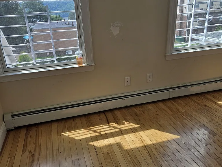 385 Palisade Ave #2 — Photo 2