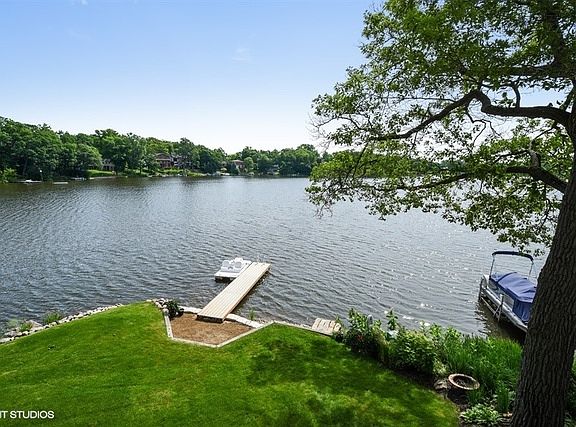 3rd image of 21315 W Crescent Dr