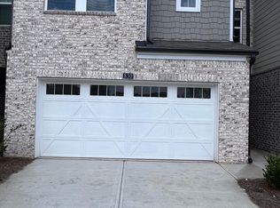 830 Sunny Lake Dr, Lawrenceville, GA 30043