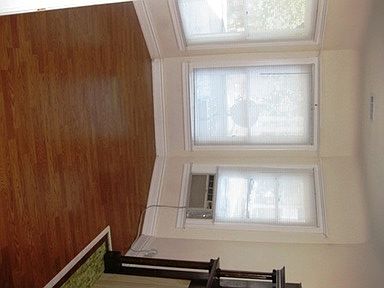 4th image of 703 19th St APT 1
