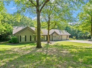 32200 E Colbern Rd, Oak Grove, MO 64075