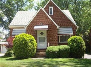 5475 Burns Rd, North Olmsted, OH 44070