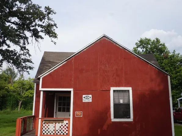 306 Pine St, Port Neches, TX 77651