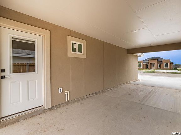 4th image of 2857 Garden view Dr.