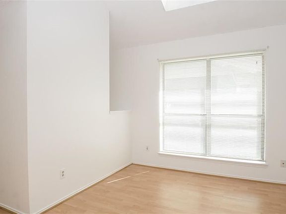 5th image of 6920 Brixham Dr