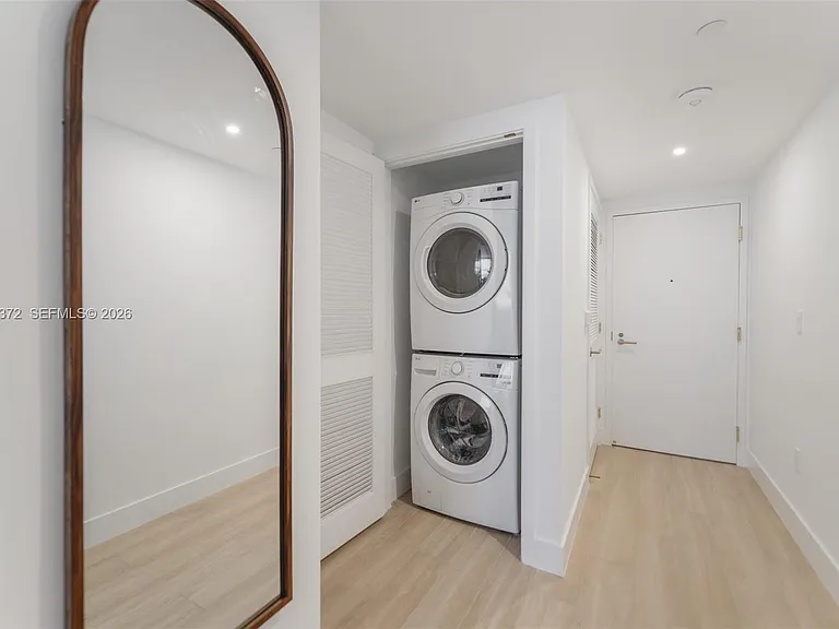 90 NE 32nd St #618 — Photo 12