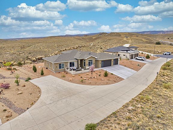 2nd image of 2431 Hidden Valley Dr