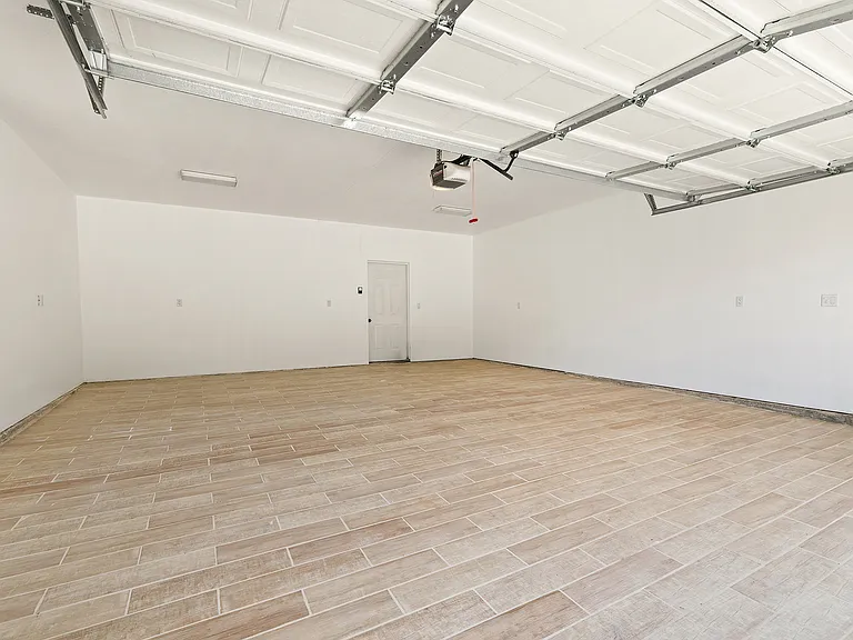 2048 Woodland Dr — Photo 19