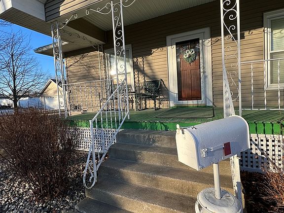 2nd image of 602 S Ely St