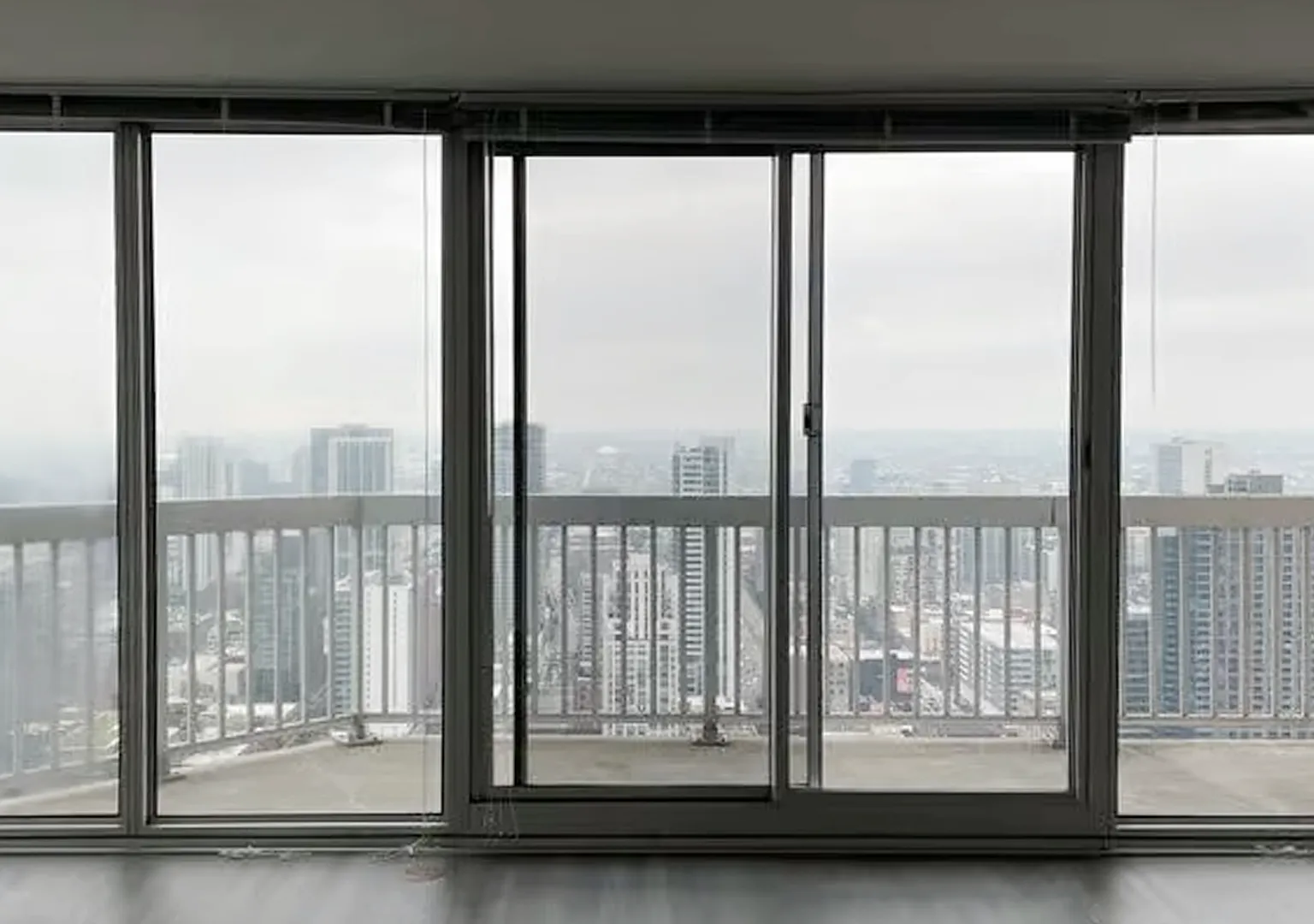 Studio, 690 sqft, $2,600 — Photo 3