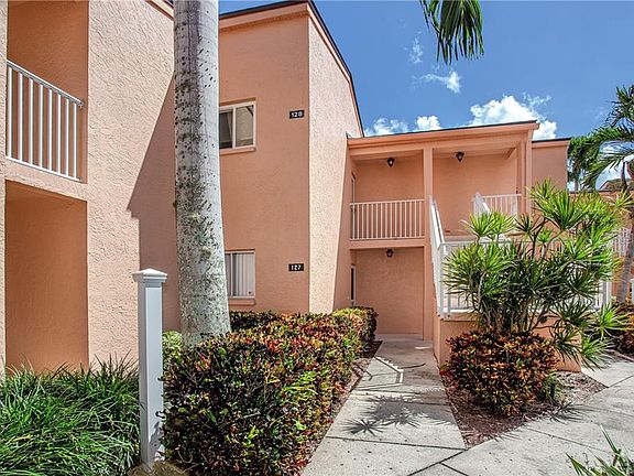3rd image of 7400 Sunshine Skyway Ln S APT 127