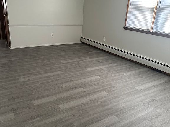 3rd image of 36 Southwoods Ave APT 42