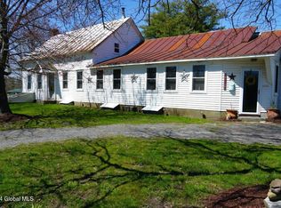 882 County Route 402, Westerlo, NY