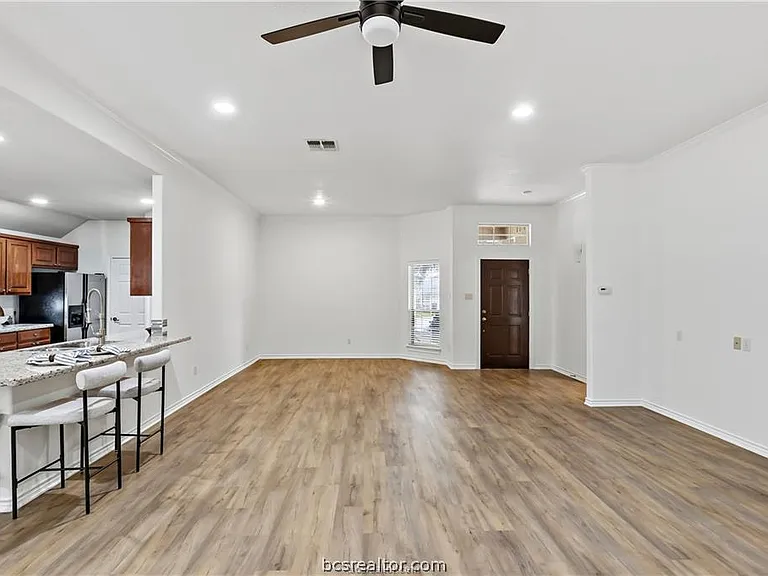 5310 Draycott Ct — Photo 10
