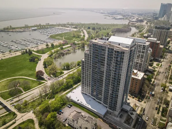 1660 North Prospect AVENUE #1202, Milwaukee, WI 53202