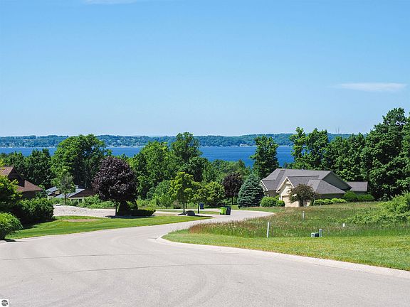 4th image of 7791 Turnberry Cir