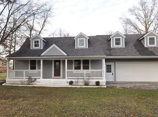27190 Cook Rd, Olmsted Township, OH 44138