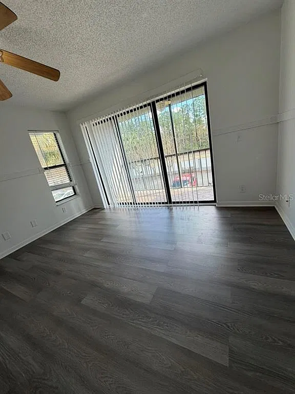 2 bed, 2.0 bath, 1025 sqft, $1,400 — Photo 3