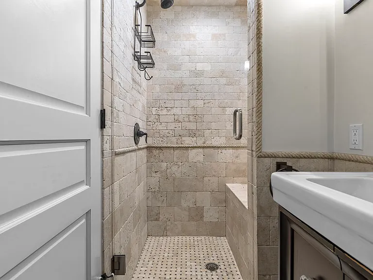 161 Tudor St #4 — Photo 19