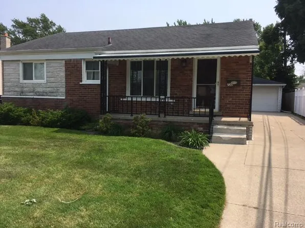 720 Mapleknoll Ave, Madison Heights, MI 48071
