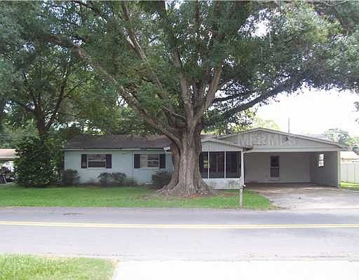 5th image of 909 Windsor St