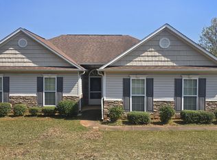 100 Deer Creek Dr, Lagrange, GA 30240